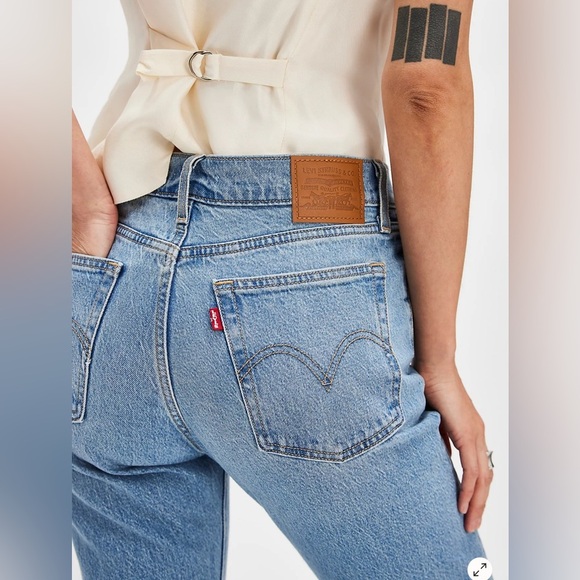 Levi’s Wedgie Straight Leg Raw-Hem Jeans Sz 29 - Picture 2 of 12